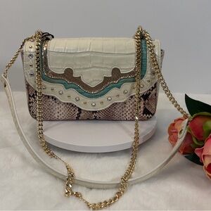 Brahmin Rosa in cloud dancer Dubois